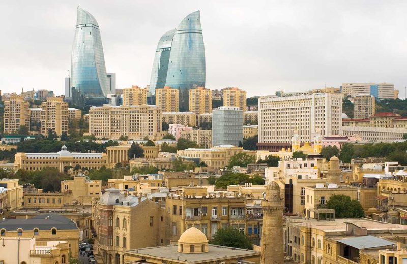 جورجيا أم أذربيجان للعوائل السعودية؟ مقارنة الطبيعة والأنشطة والميزانية